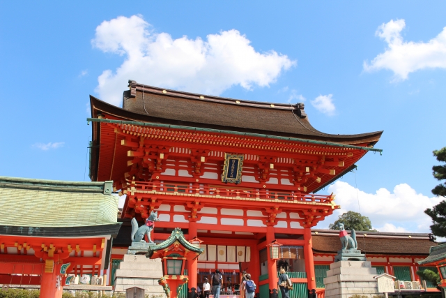 稲荷神社が怖いと言われる理由